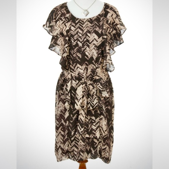 ⭐️BOGO FREE⭐️ NWOT GAP Ruffle Chiffon Patterned Dress - Picture 11 of 12